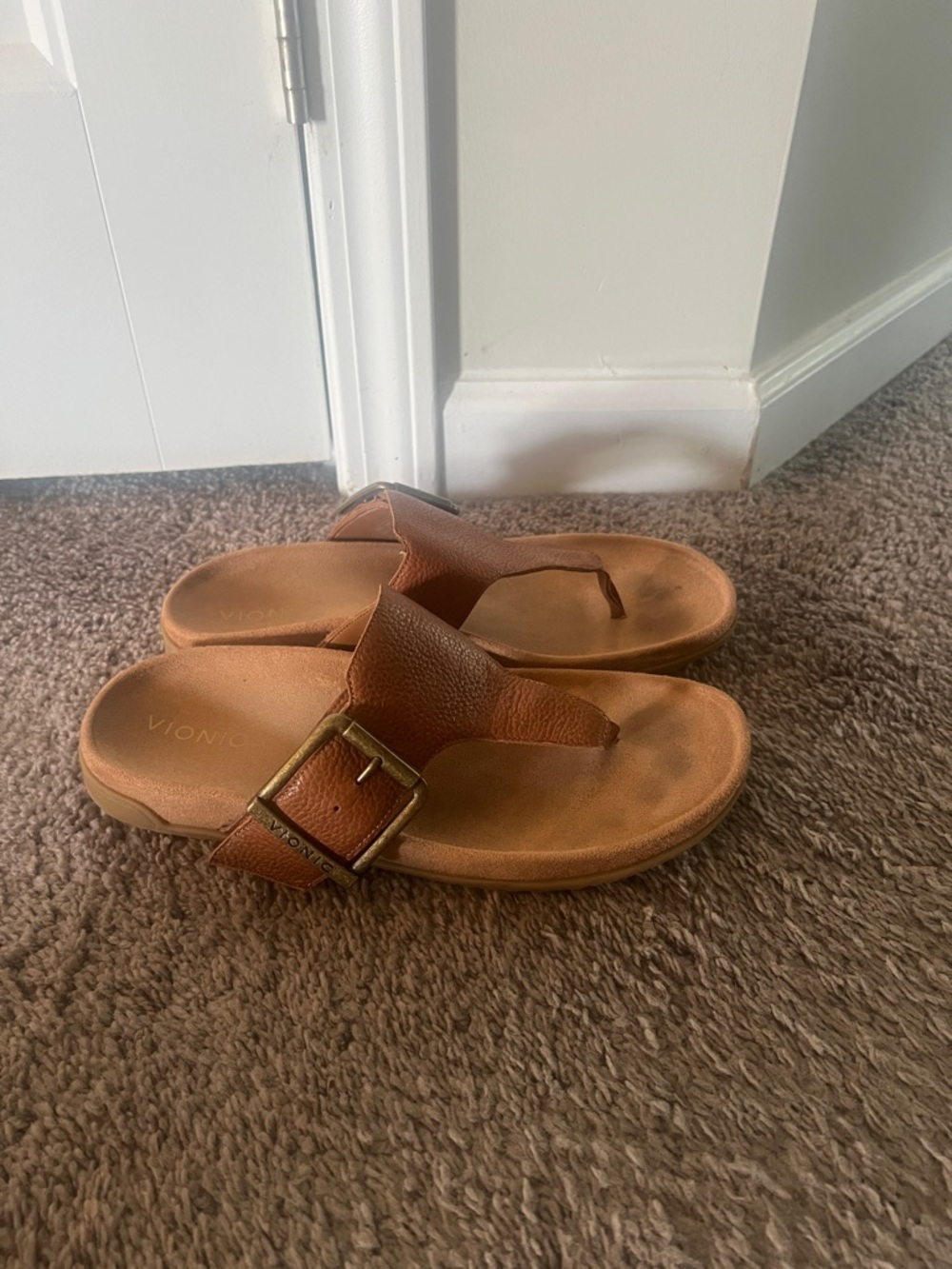 Vionic Emma leather Sandals